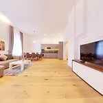 Gold Apartamento